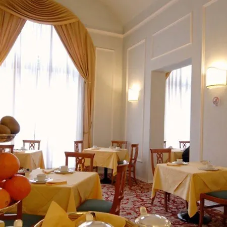 Carolus Hotel 